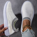 Ultra-lightweight non-slip trainers