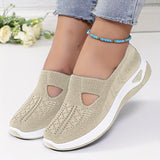 Easy slip-on trainers with stable comfort