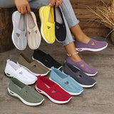 Easy slip-on trainers with stable comfort